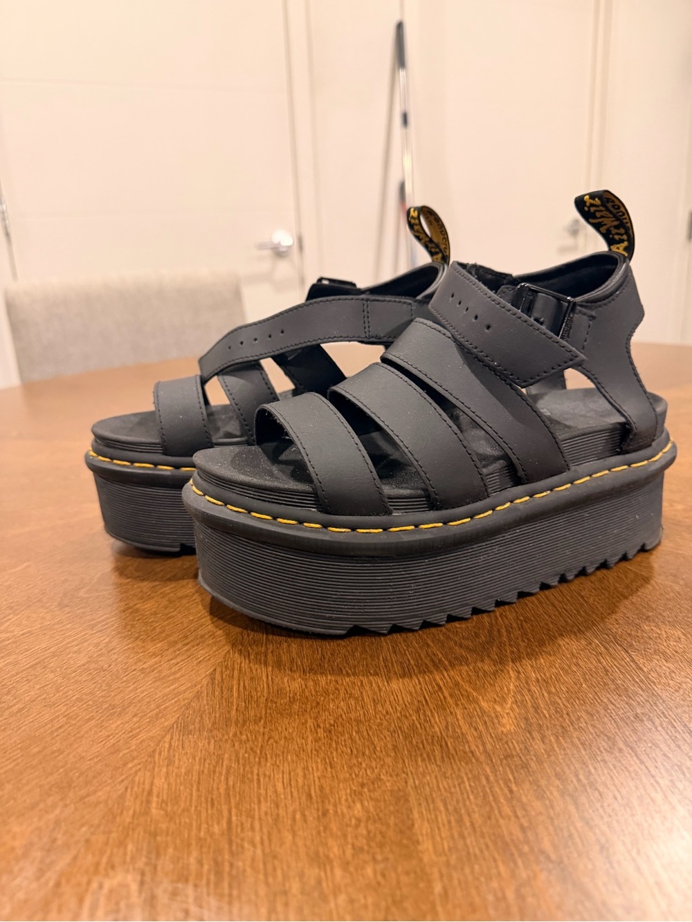 Dr. Martens Blaire’s Platform Sandal - Size 6
